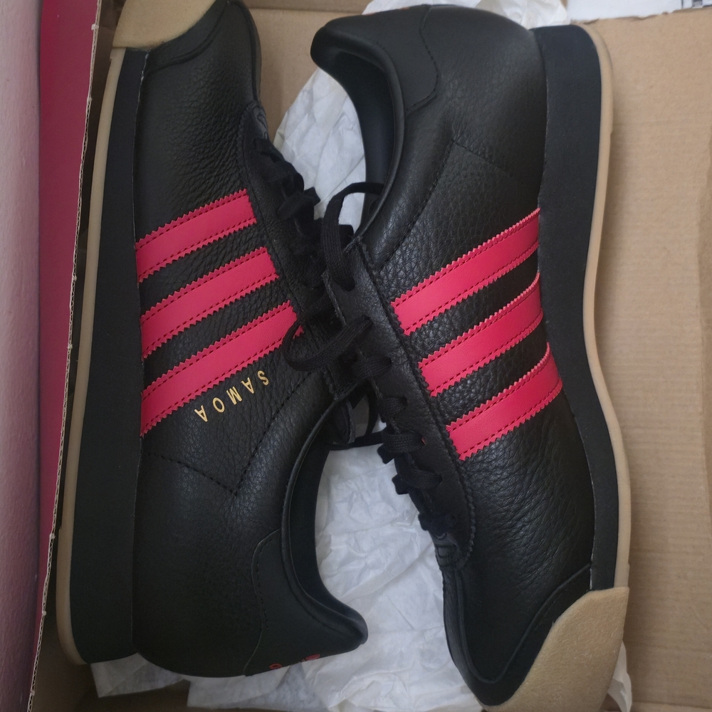 Adidas Samoa Originals – Size 8.5